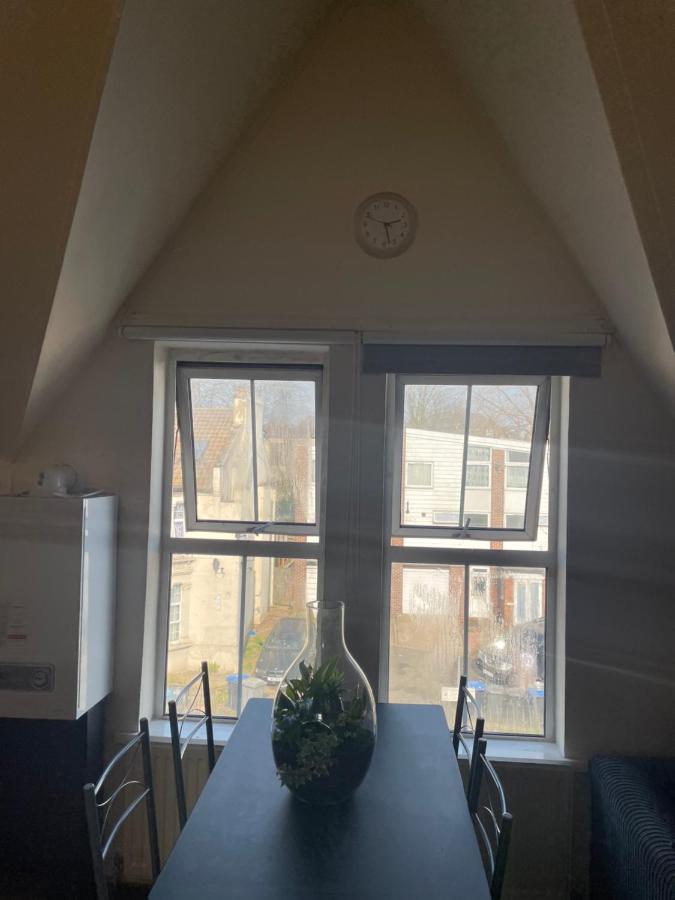 Vibrant & Cosy London Apartment Near Wembley エクステリア 写真